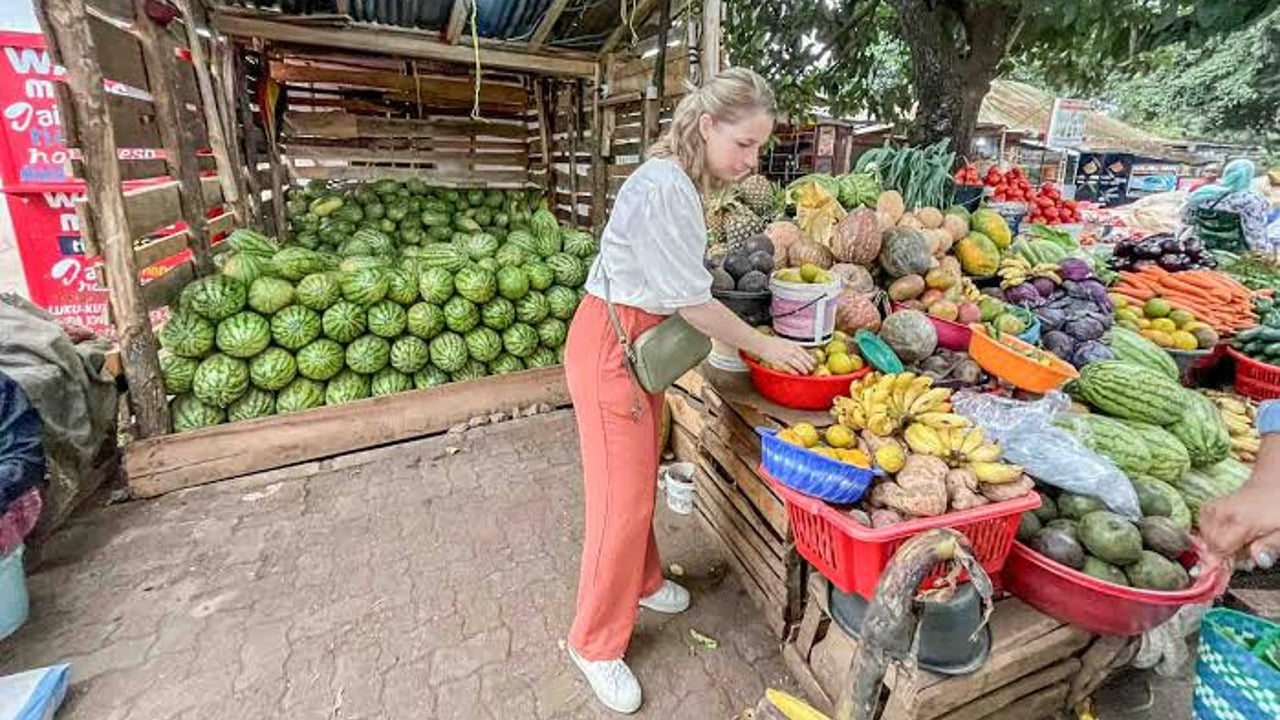 Day 2 Moshi Town Tour & Tanzanian Cooking Class