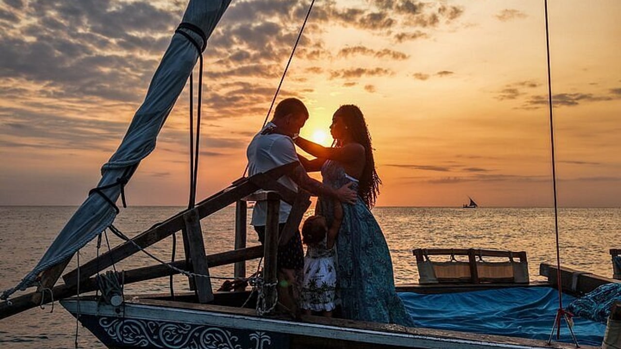 Day 4 — Leisure, Spa & Sunset Dhow Cruise