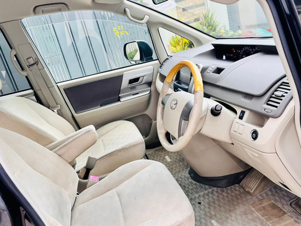 Secure Private-Driver Airport Transfers